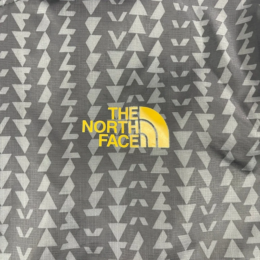 The North Face Mens M Gray Windbreaker Anorak WindWall Geometric Print